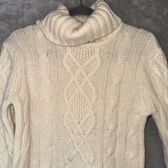 Eddie Bauer Women's Ivory Cable Knit Turtleneck Wool Sweater Sz Med Fisherman - Picture 2 of 9